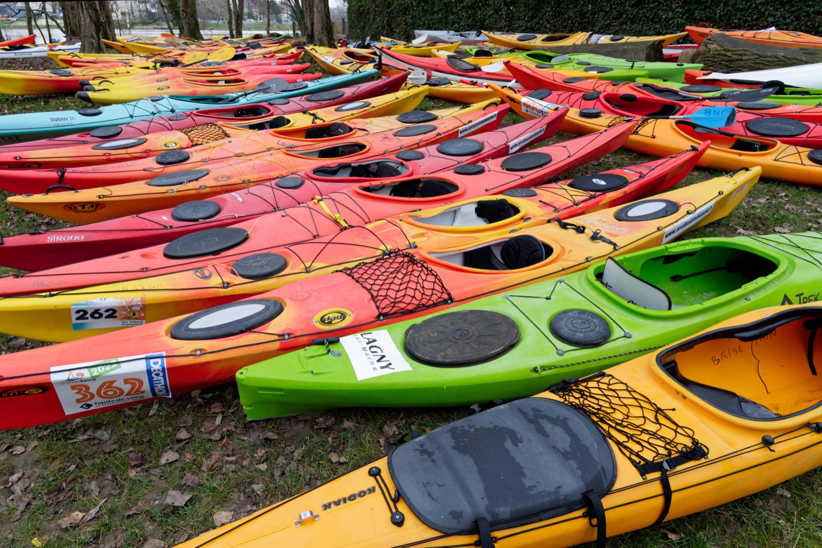 Deux personnes en kayak sur la Marne